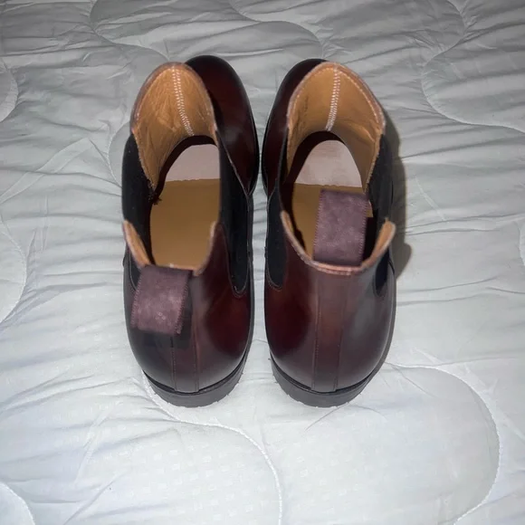 Magnanni Chestnut Leather Ankle Boots display picture 3